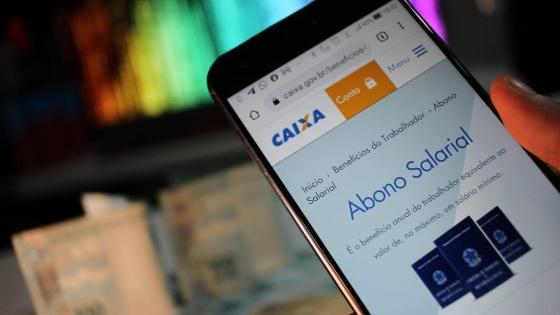 CAIXA paga mais de R$ 4,5 bilhões aos trabalhadores nascidos em maio e junho