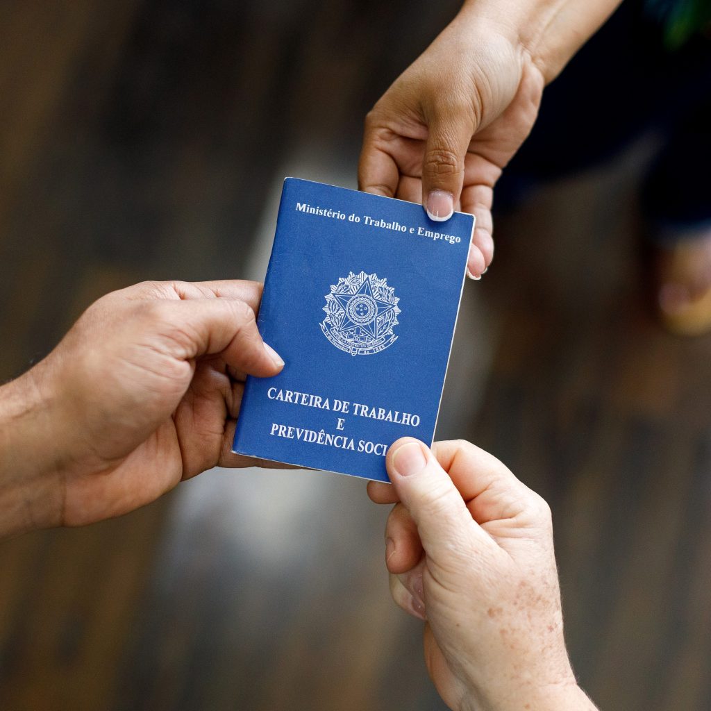 Sine Municipal tem 1.071 vagas sendo 70% delas para pessoas com Ensino Fundamental